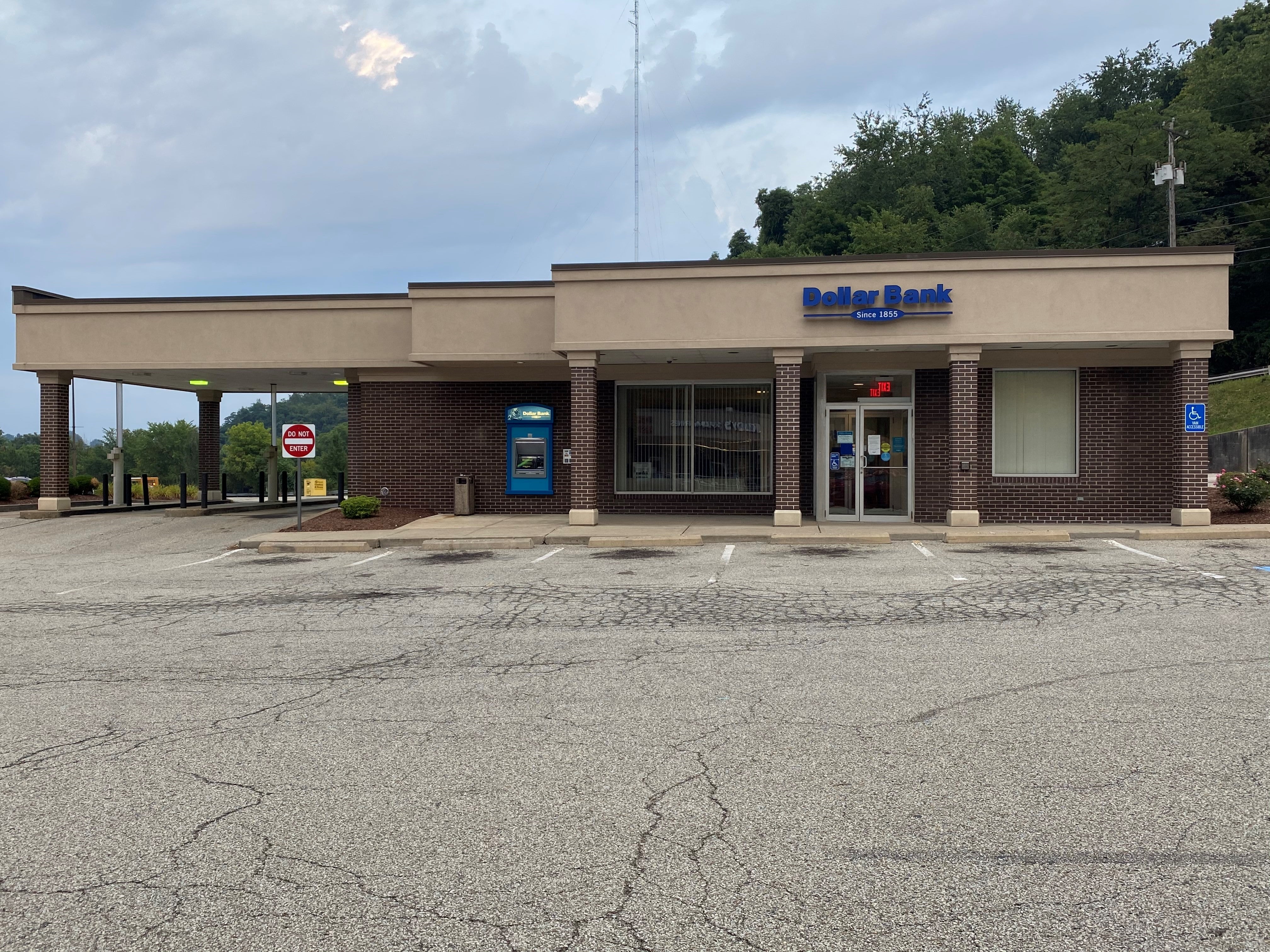 Braddock Hills Office Pittsburgh, PA Dollar Bank